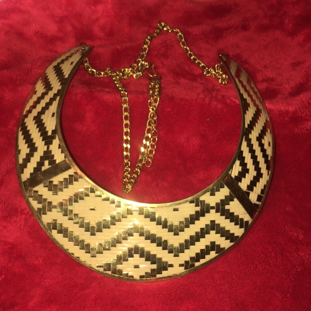 Choker cream & brass weave. Made in India
